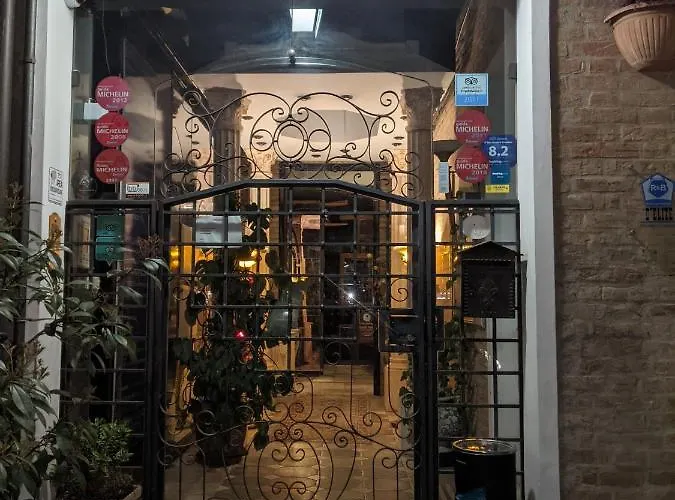 D'elite & Breakfast Frühstückspension 4*