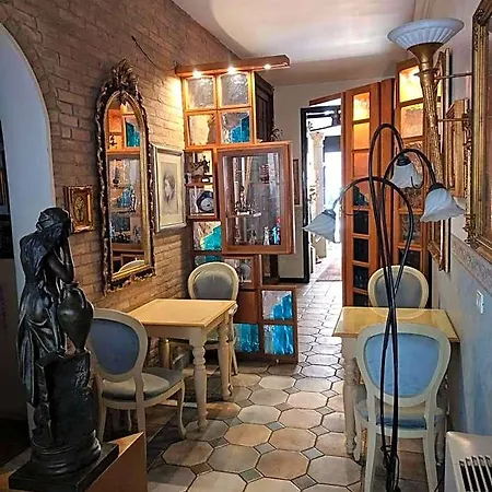 Bed & Breakfast D'elite & Breakfast 4*