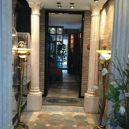 D'elite & Breakfast 4* فيرّارا