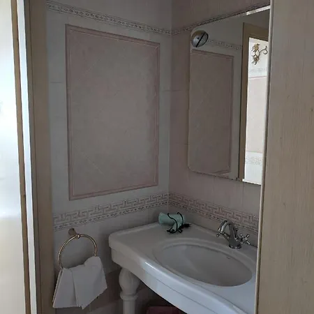 Bed and breakfast D'elite & Breakfast
