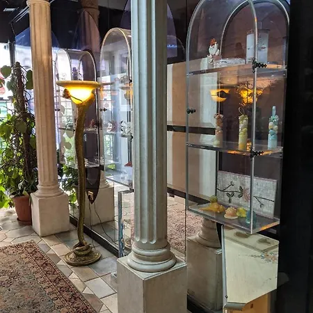 D'elite & Breakfast Bed & Breakfast 4*